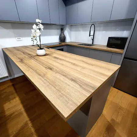 Apartment Allure *